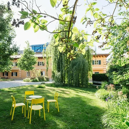 Red Flat By Grazrentals Direct By & Free Parking Graz
