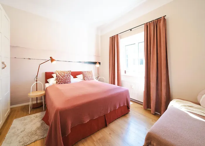 Red Flat By Grazrentals Family Friendly With Kids Bed & Free Parking