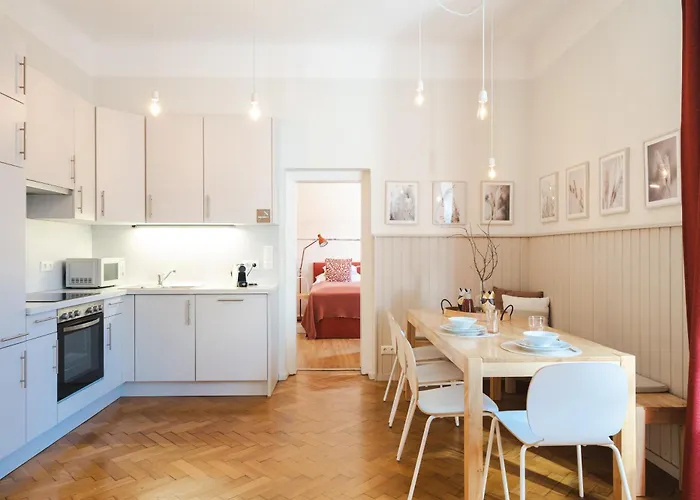 Red Flat By Grazrentals Family Friendly With Kids Bed & Free Parking Apartament *